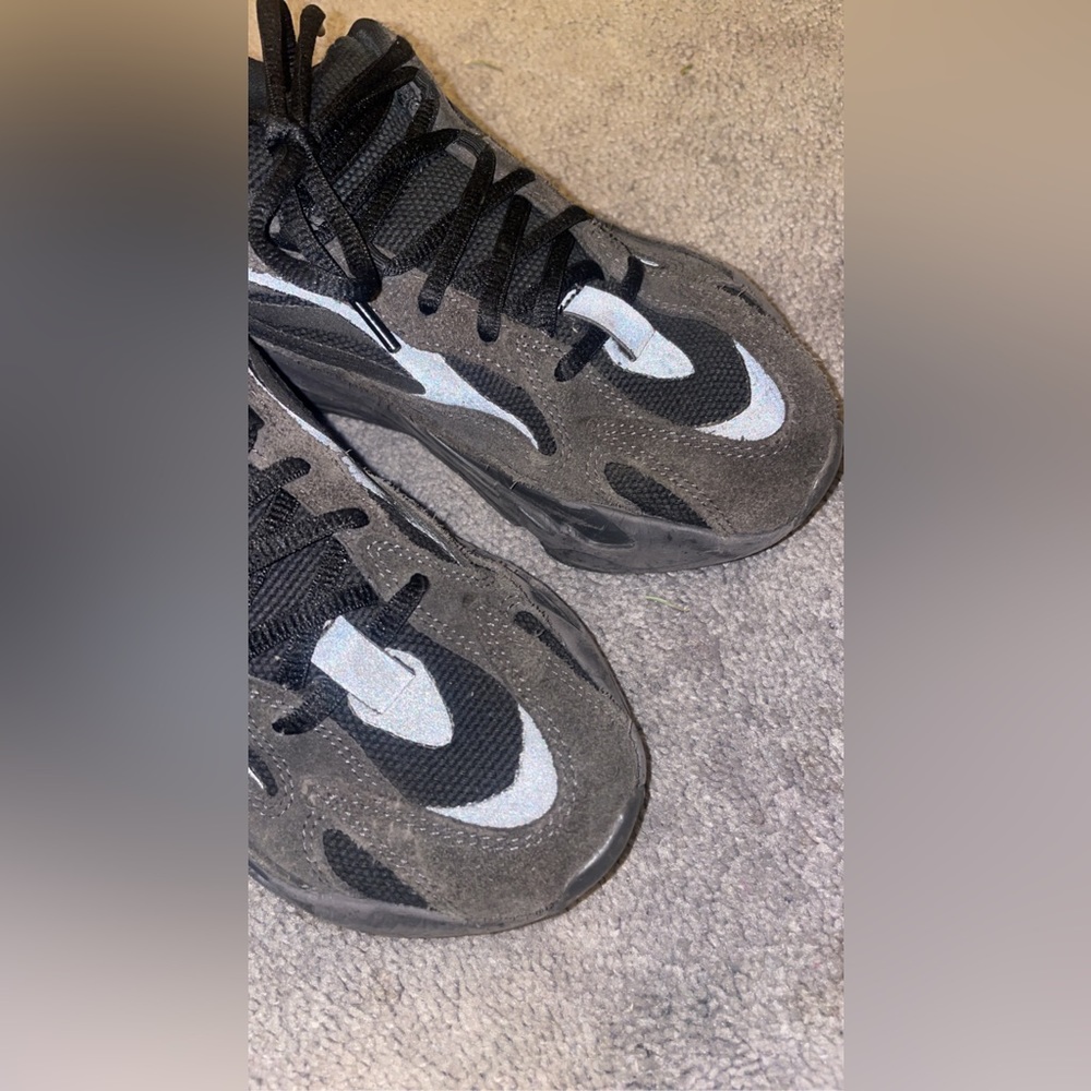 Yeezy Boost 700